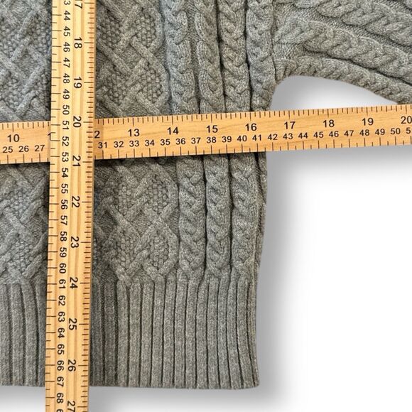 TRUTH By Republic Wm Turtleneck Cropped Cable‎ Knit Sweater XS Gray EUC Chunky - Picture 8 of 9